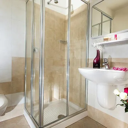 Ben ホテル チェゼナーティコ